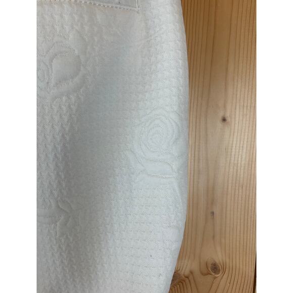 Saints Studio Men's Cream Short Set- Waffle/Rose detail, Medium - Picture 7 of 9